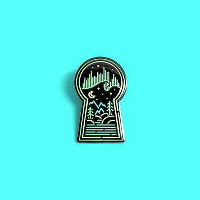 Aurora Keyhole Pin by Heeey! Studio